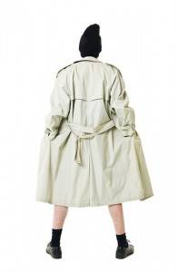 The simple intent to draw attention to your genitals or to sexually arouse or offend another person is sufficient to charge you with indecent exposure in California.